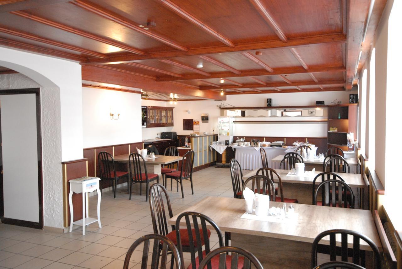 Hotel Adler Treuchtlingen Zewnętrze zdjęcie